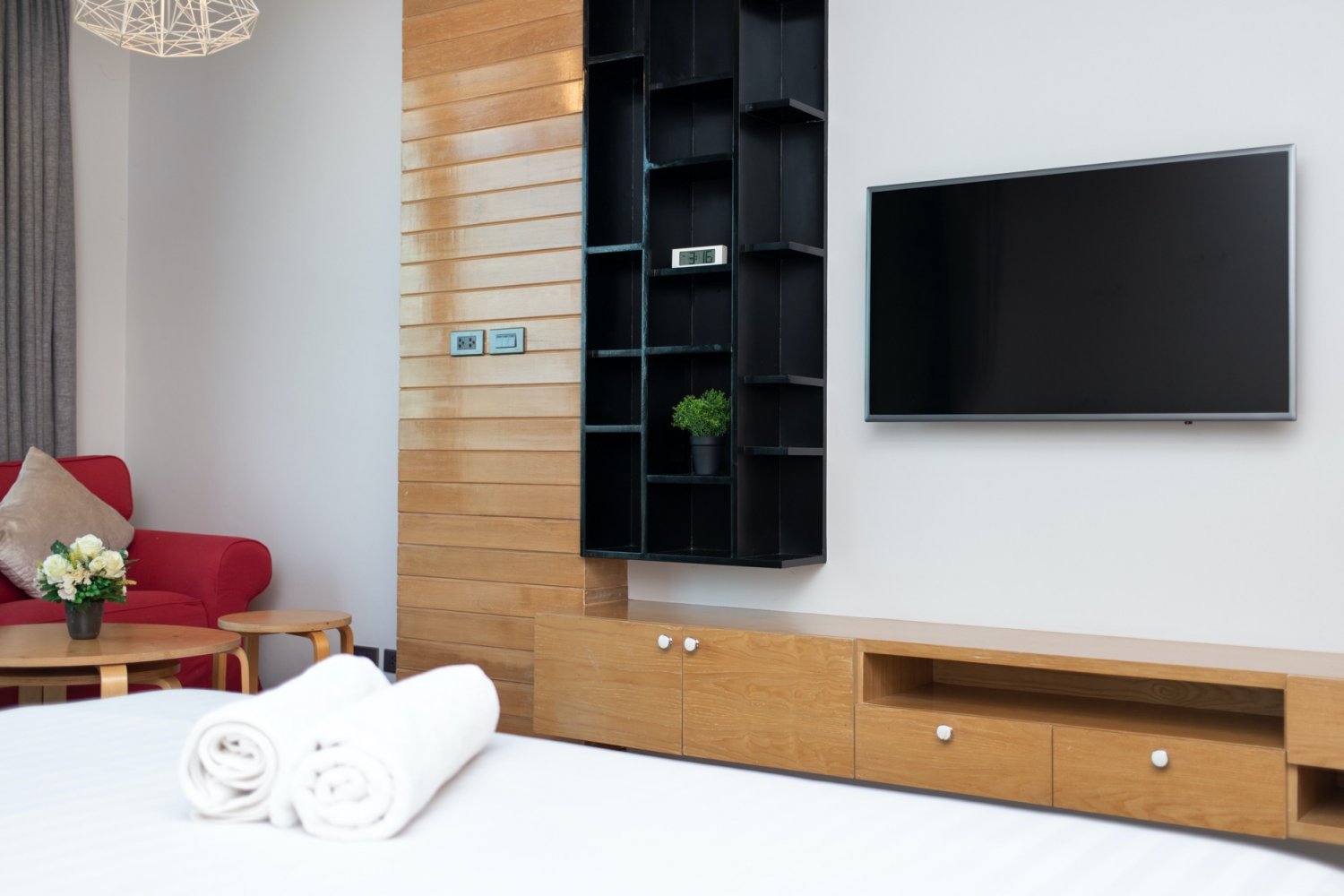 Property image - full photo 13