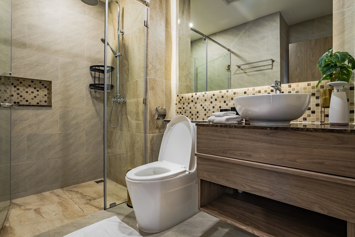 Property image - full photo 11
