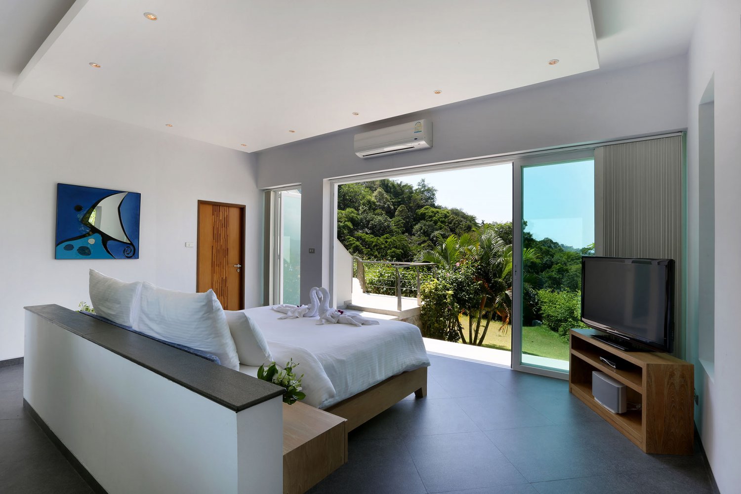 Property image - full photo 17