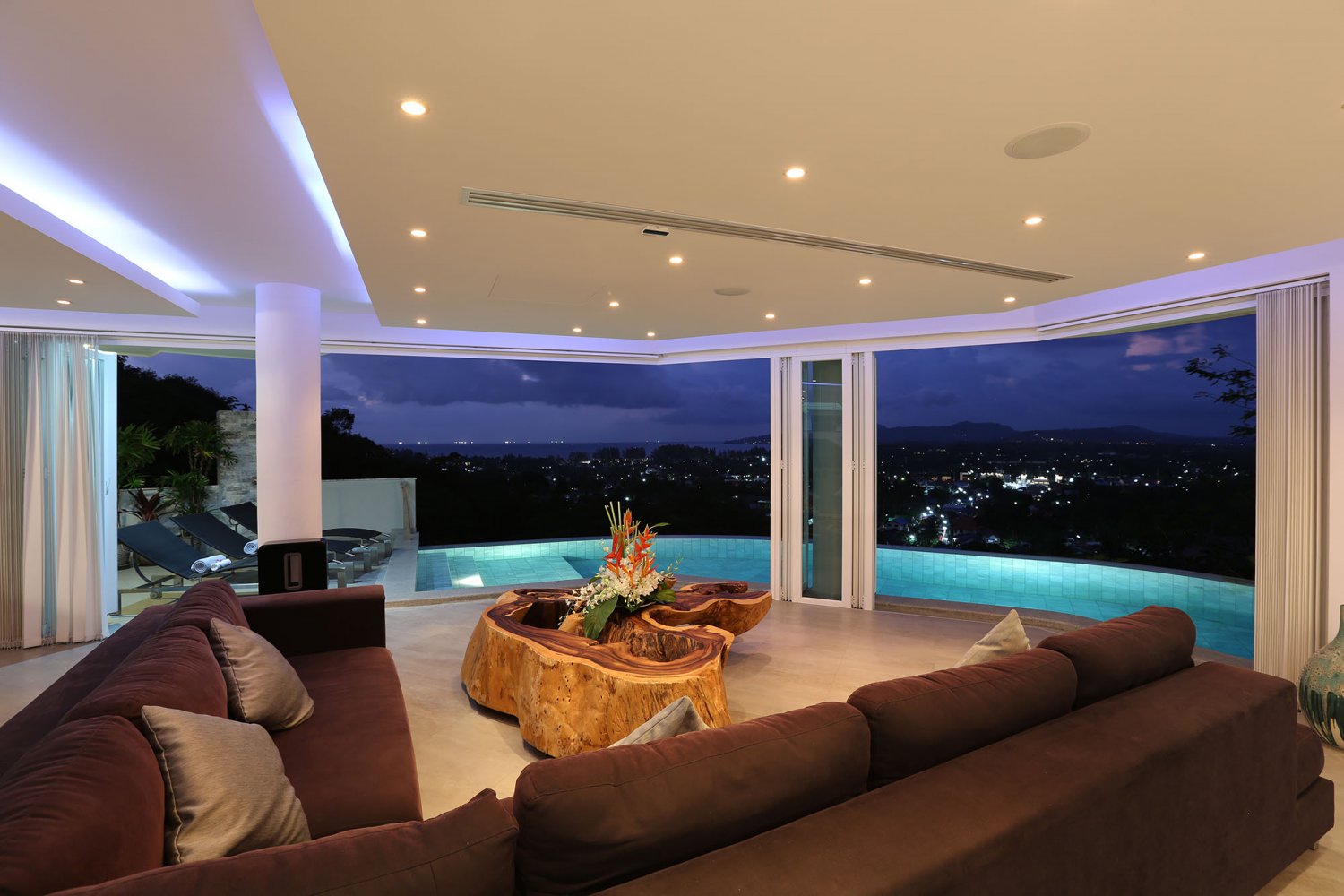 Property image - full photo 29