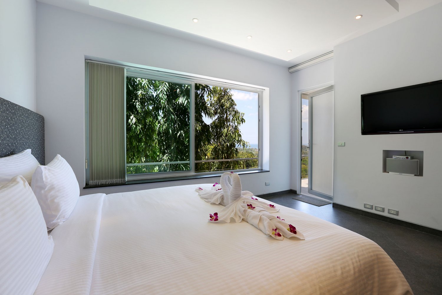 Property image - full photo 67