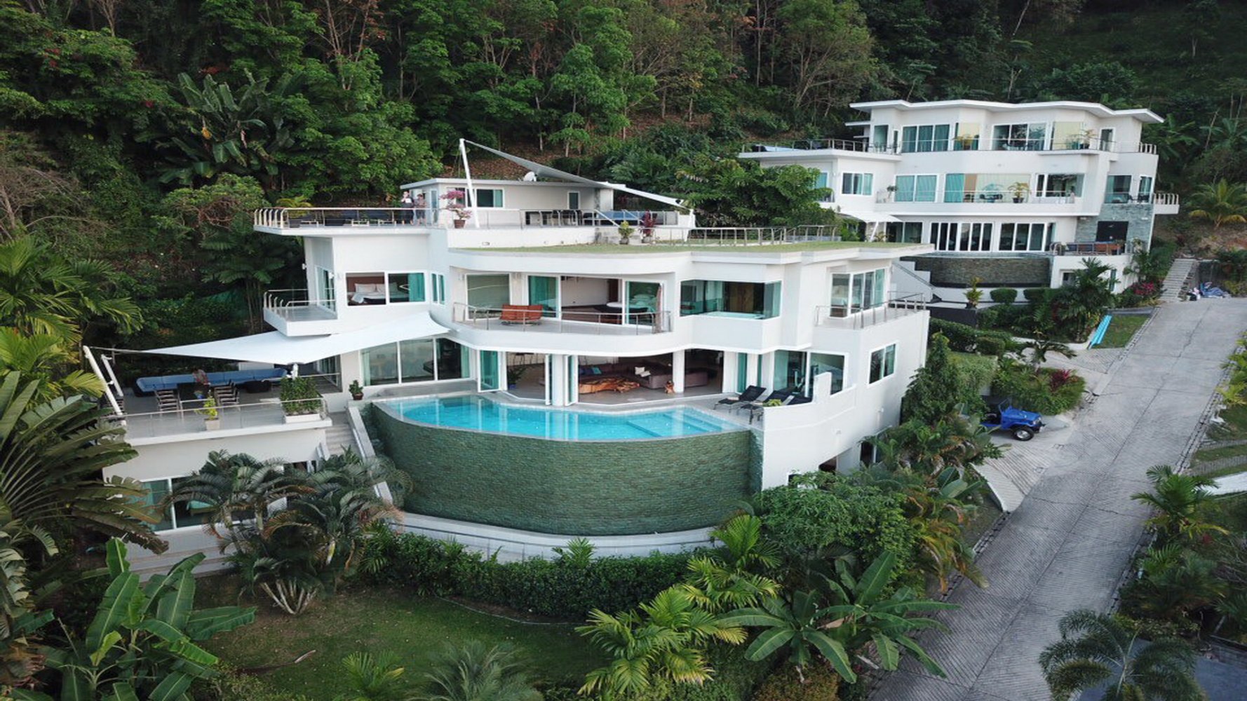 Property image - full photo 82
