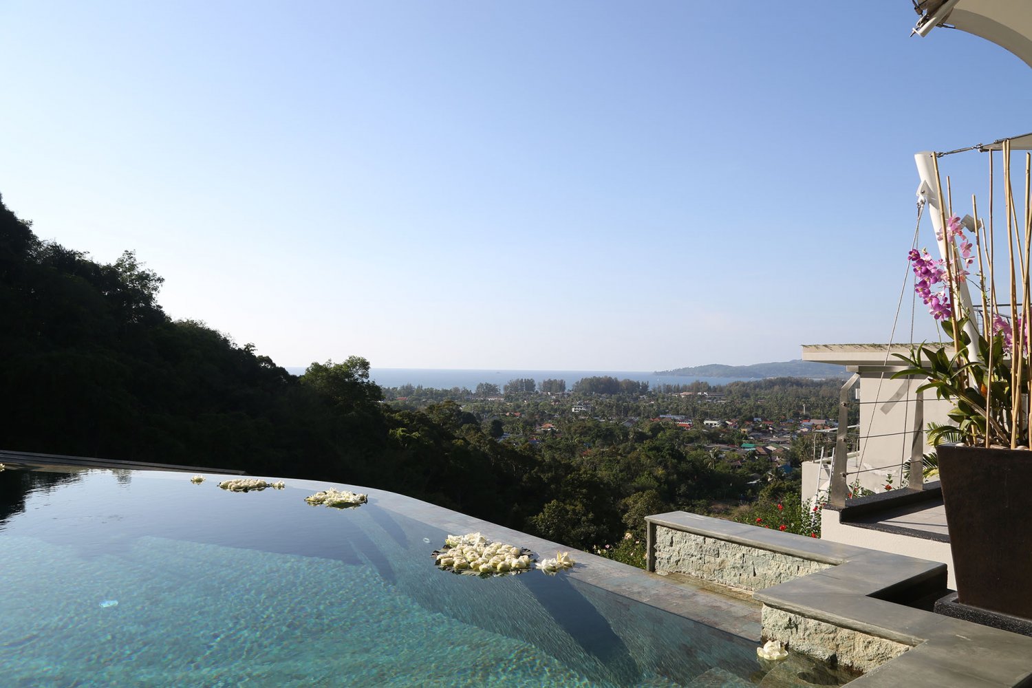 Property image - full photo 12