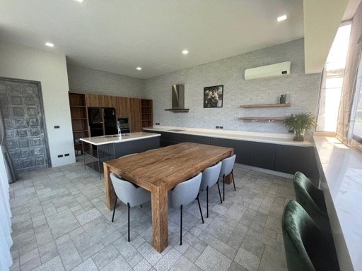 Property image - full photo 24