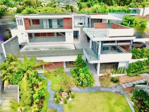 Property image - full photo 4