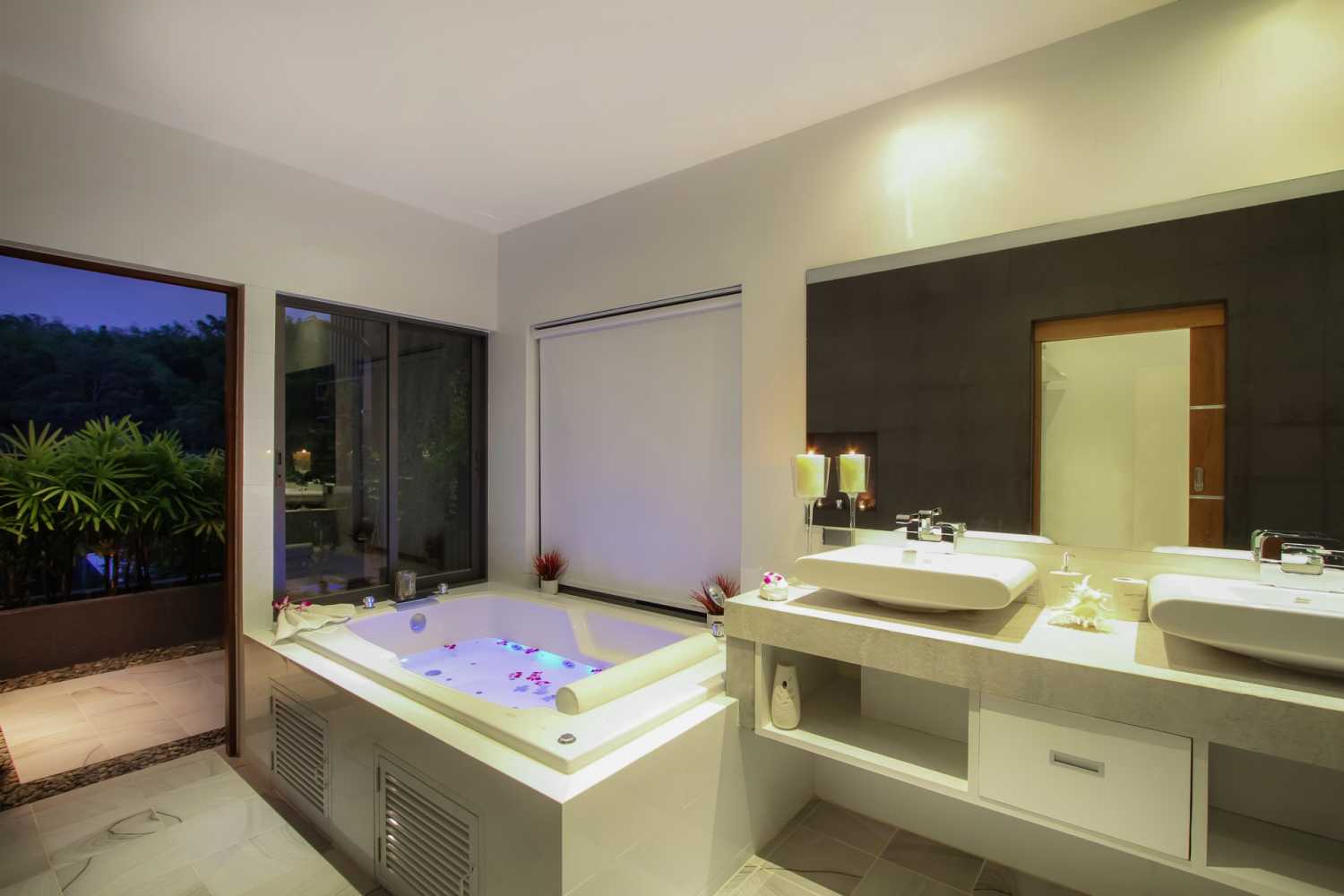 Property image - full photo 6