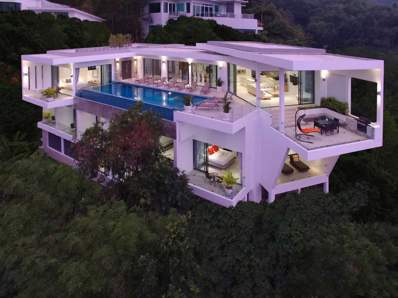 Property image - full photo 2