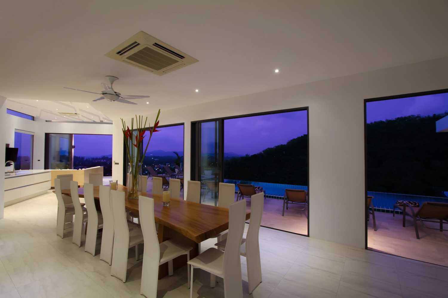 Property image - full photo 17