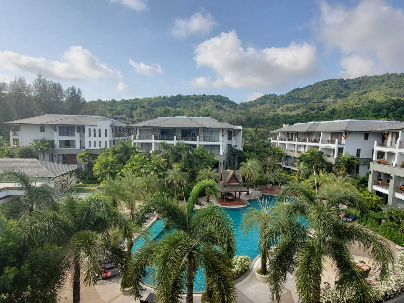Property image - full photo 4