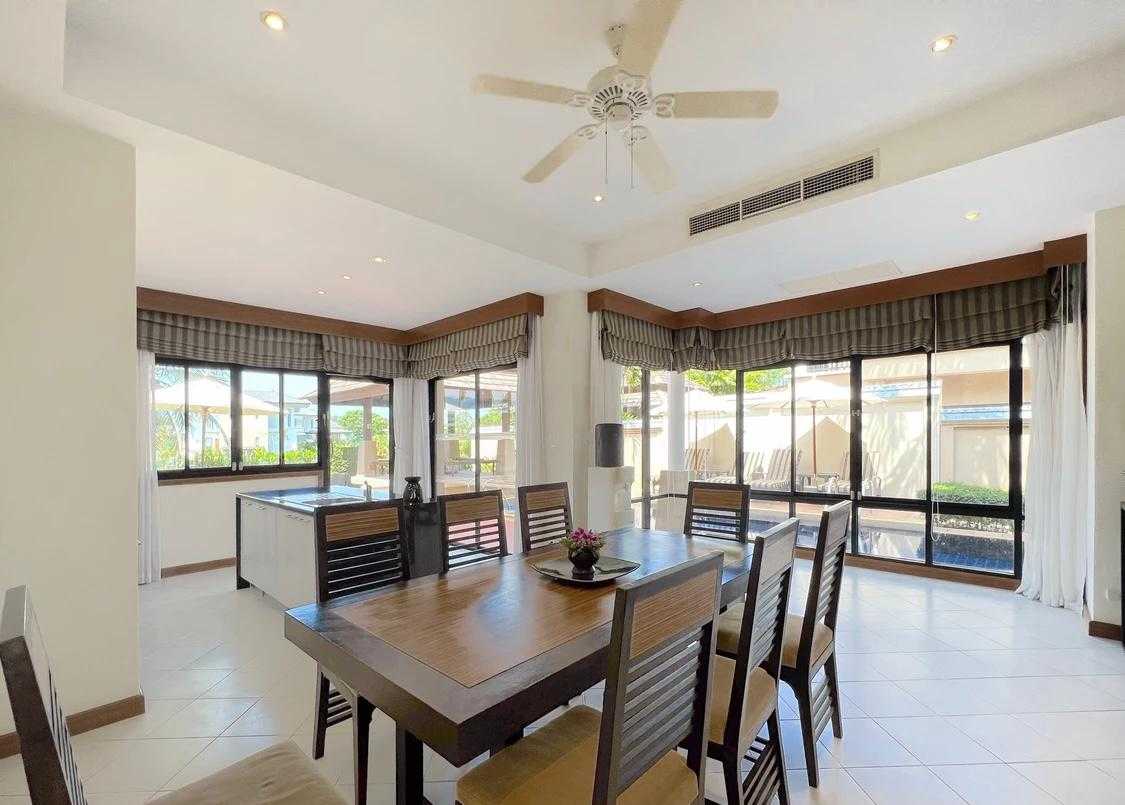 Property image - full photo 5