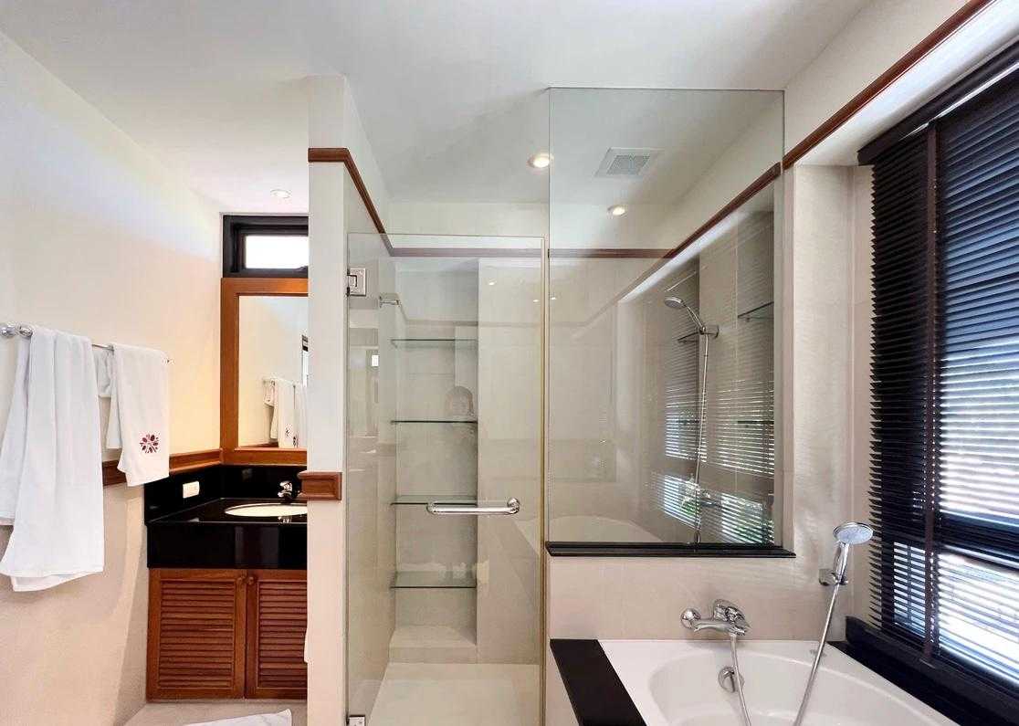 Property image - full photo 17