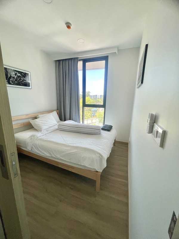 Property image - full photo 12