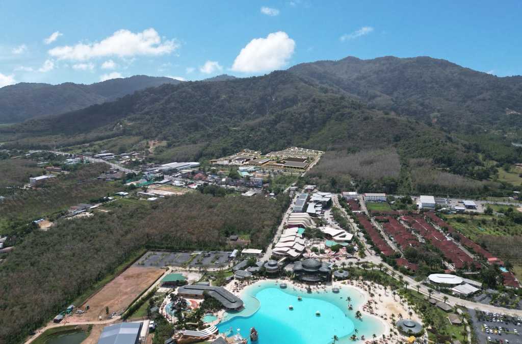 Property image - full photo 4