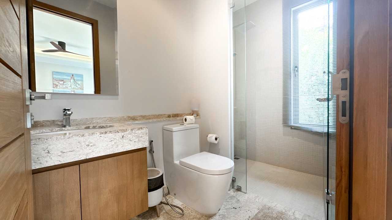 Property image - full photo 14