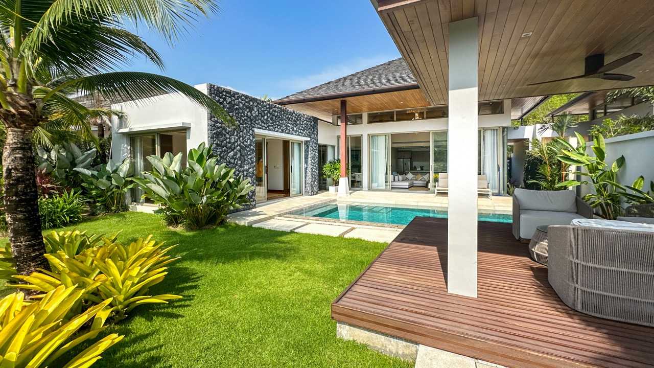 Property image - full photo 2