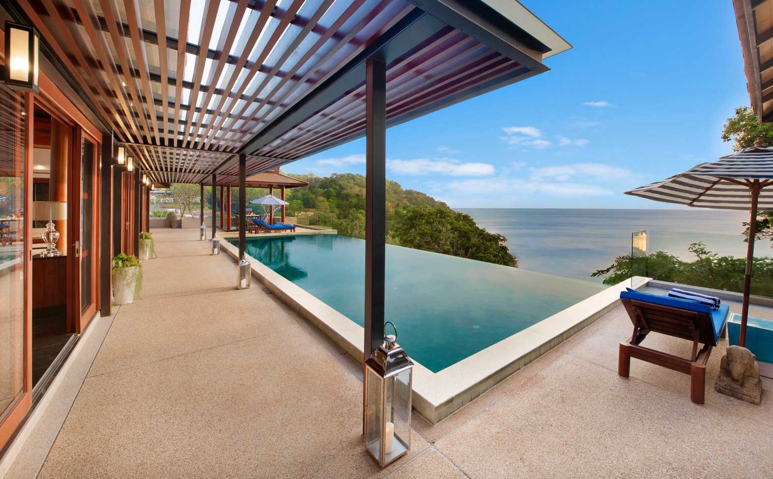 Property image - full photo 2