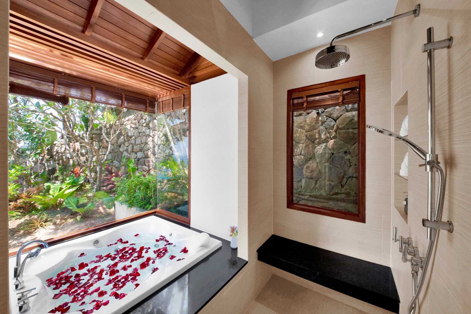 Property image - full photo 25