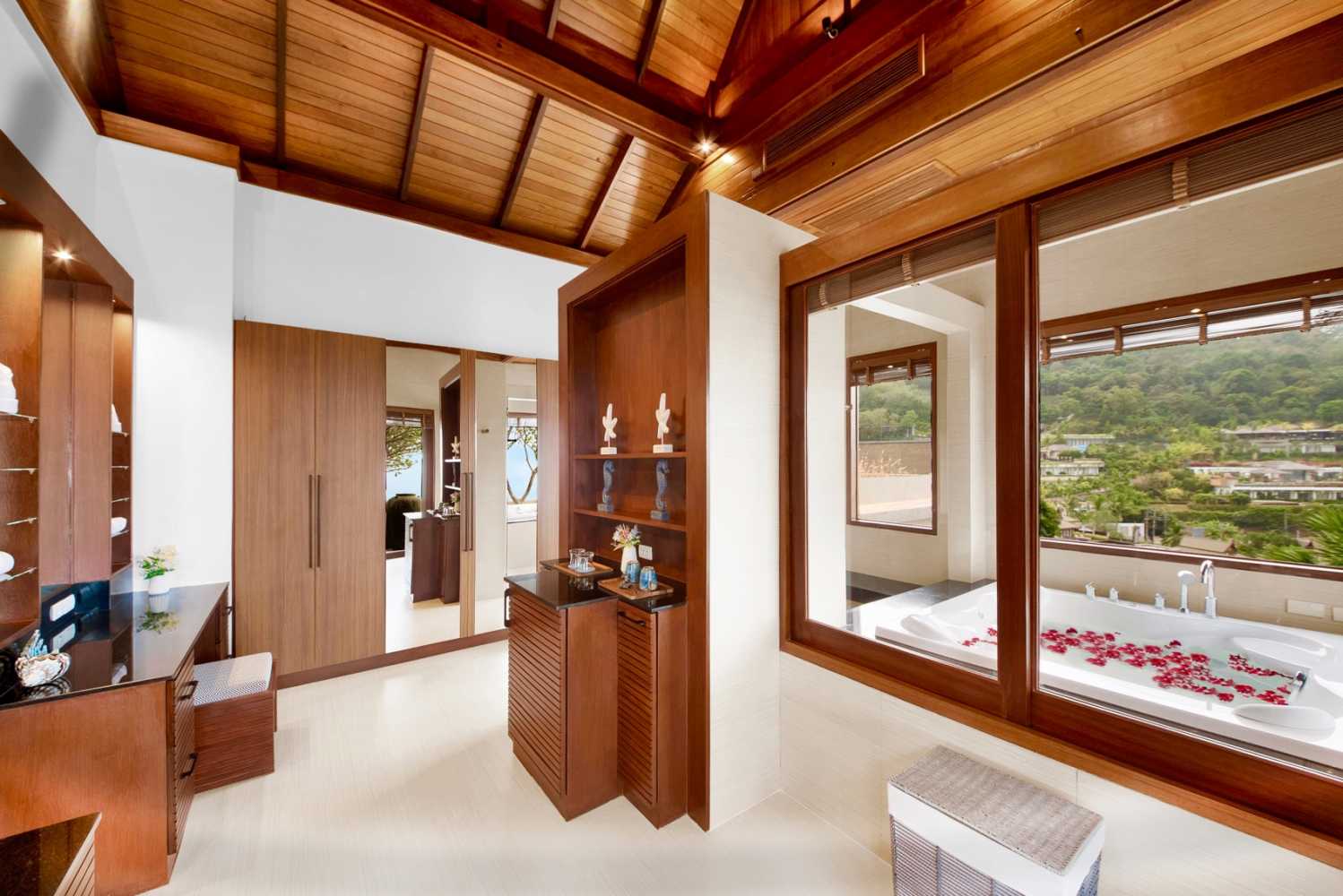 Property image - full photo 30