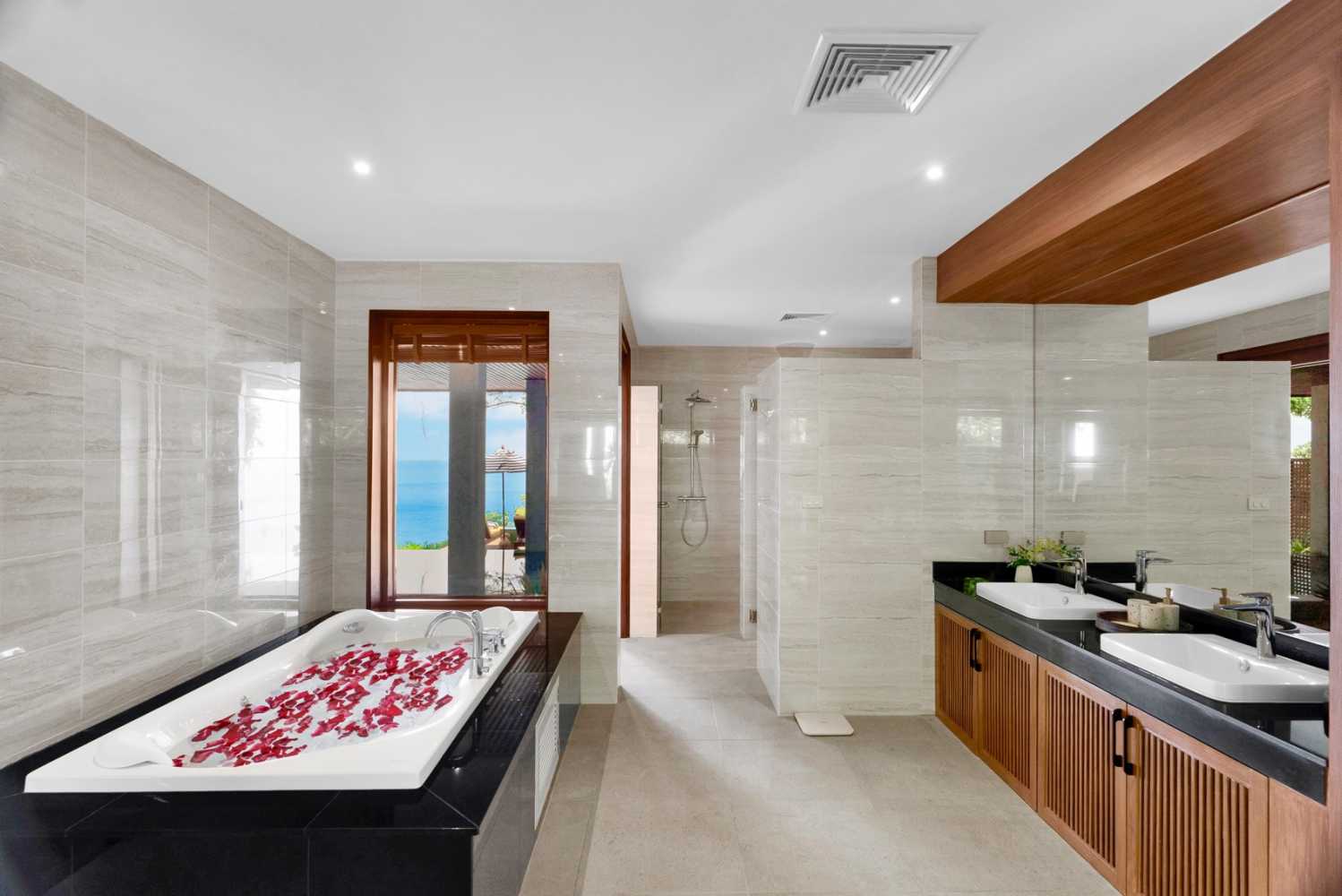 Property image - full photo 47