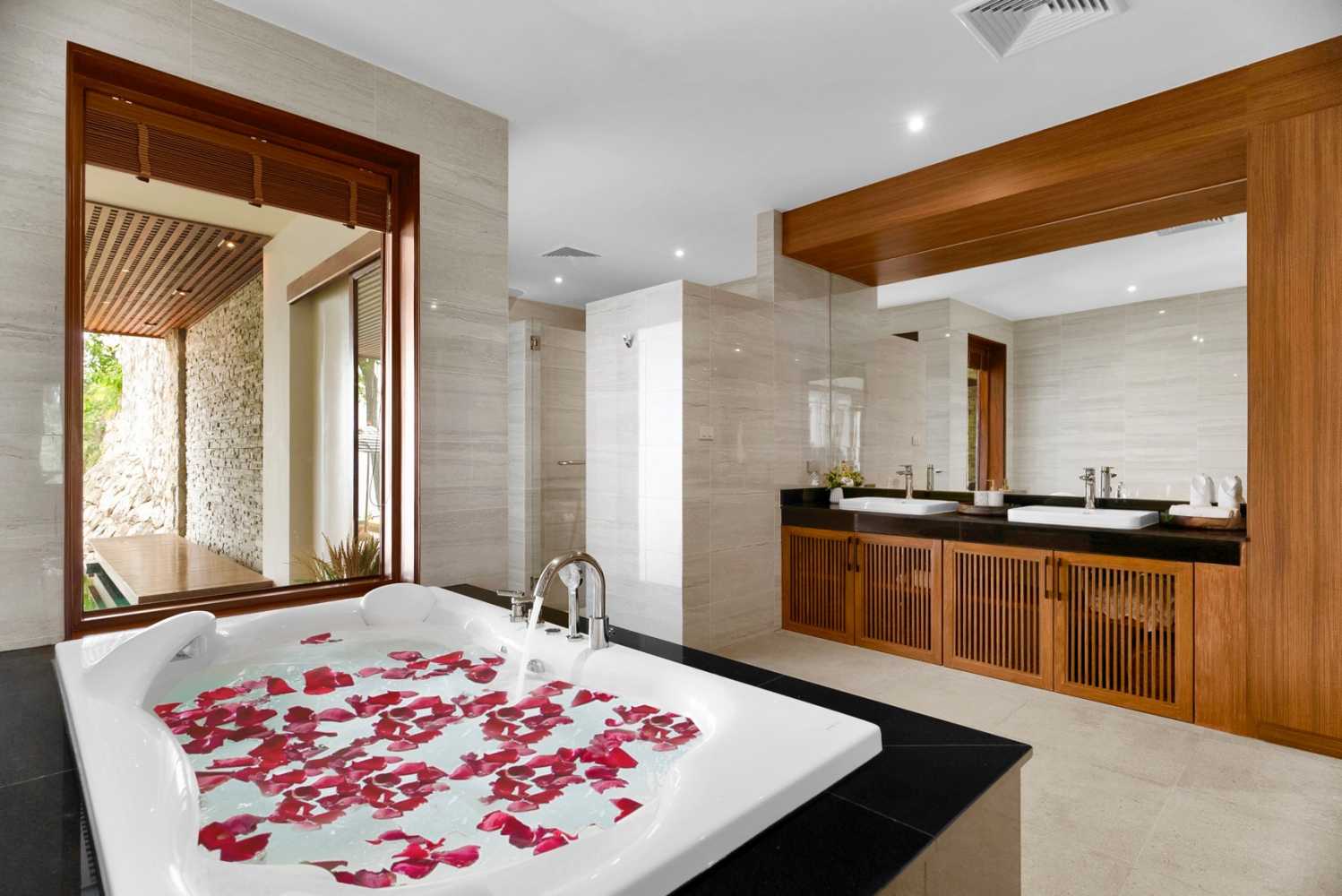Property image - full photo 48