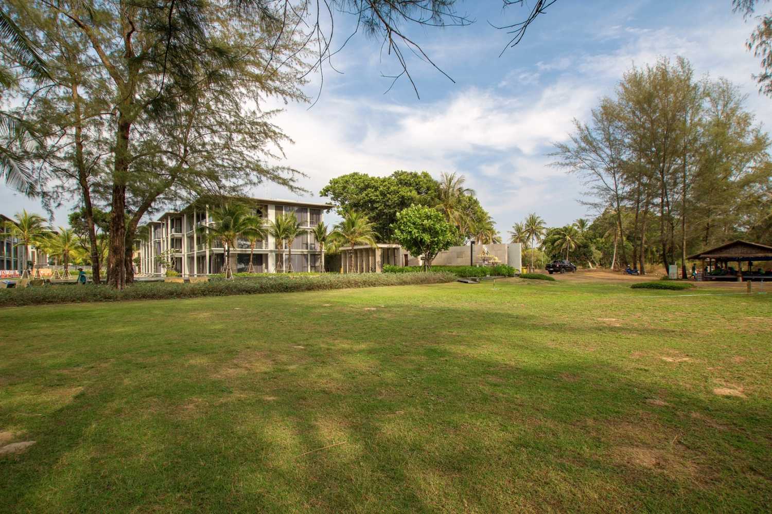 Property image - full photo 3