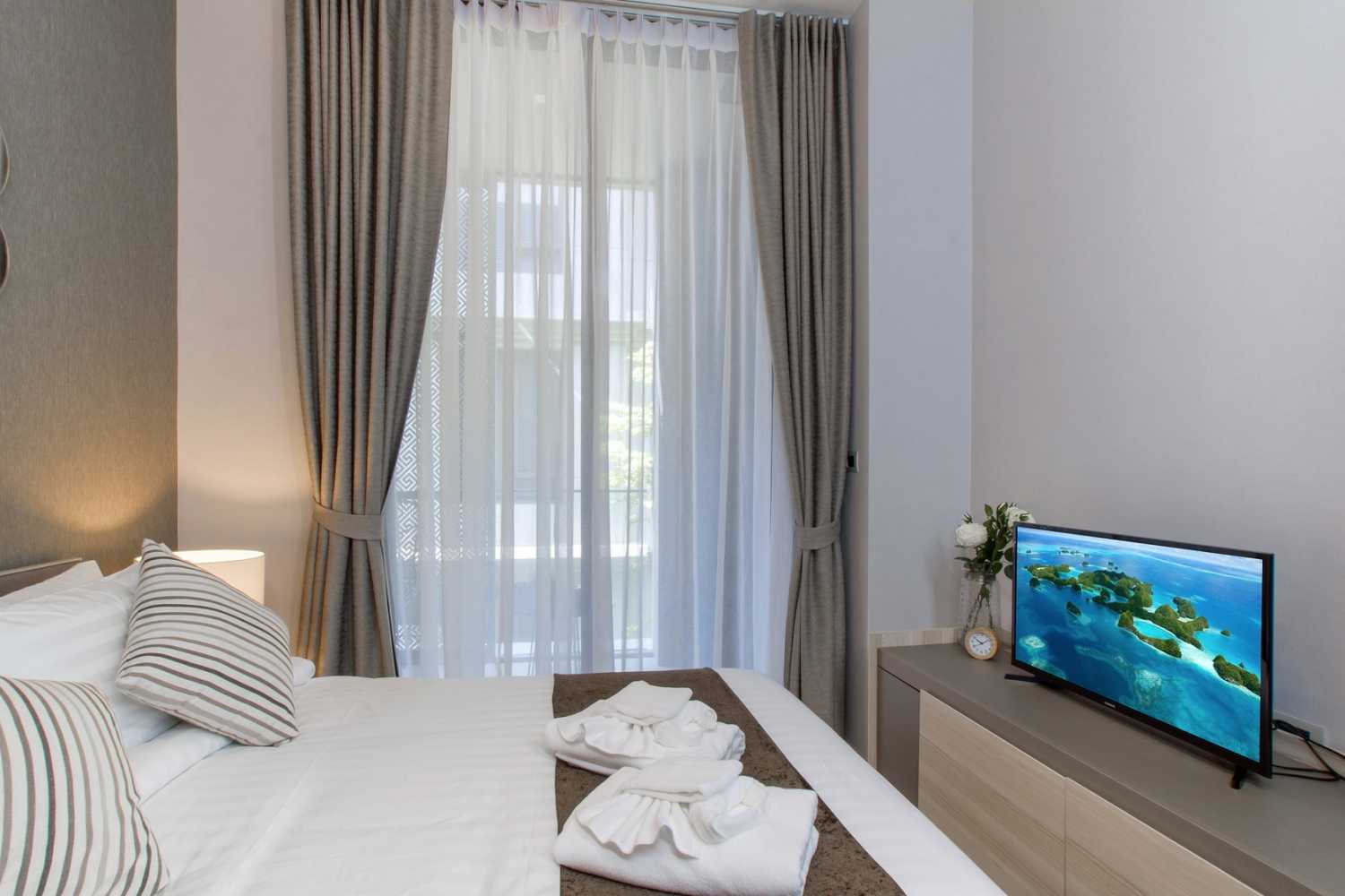 Property image - full photo 39
