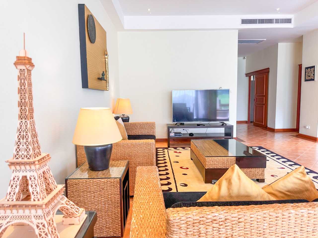 Property image - full photo 5