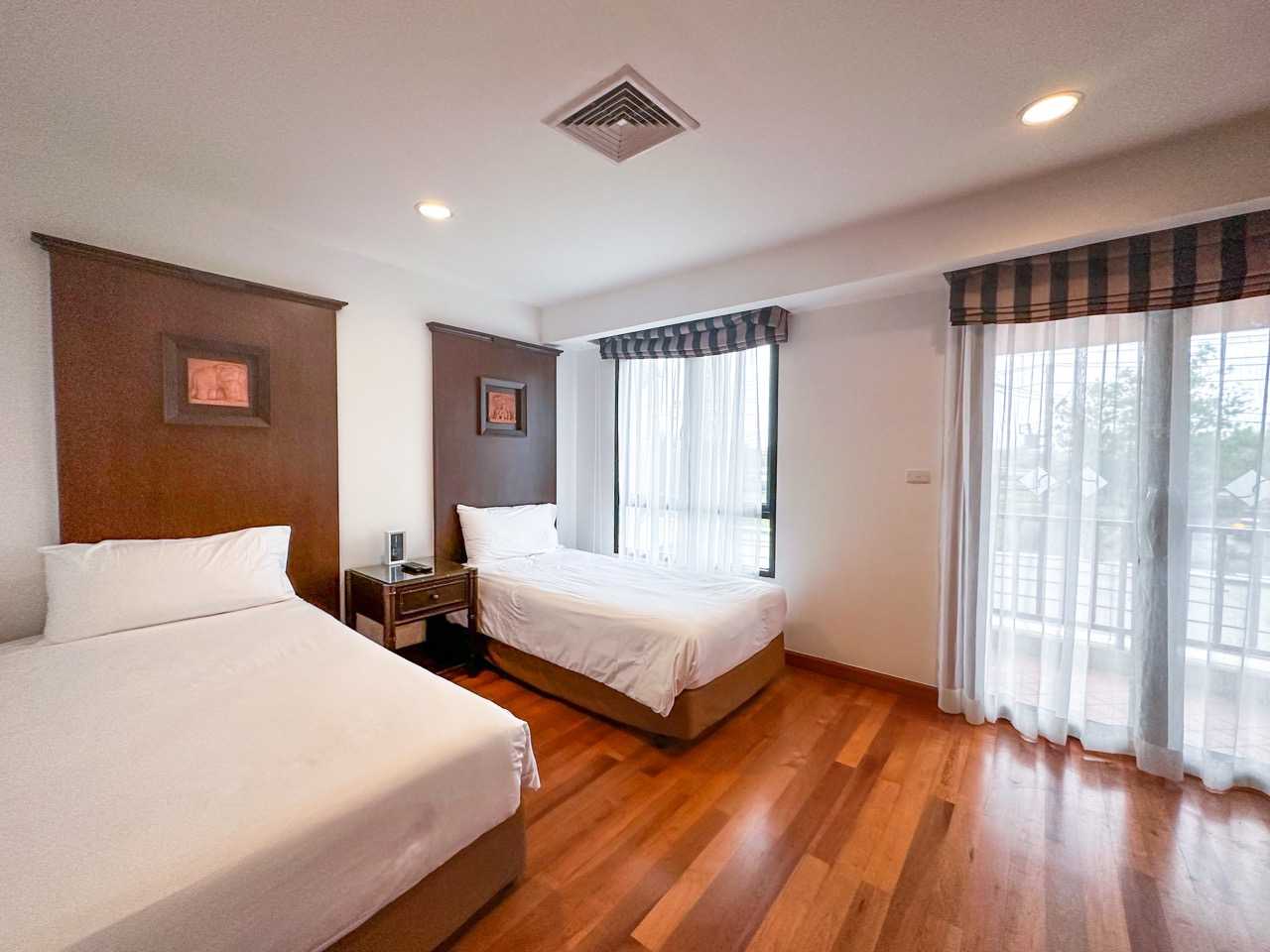 Property image - full photo 15