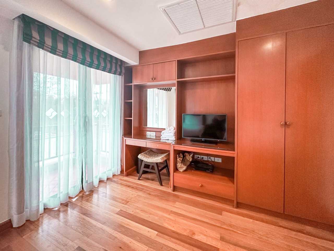 Property image - full photo 16