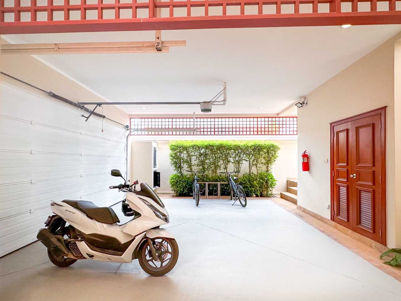 Property image - full photo 22