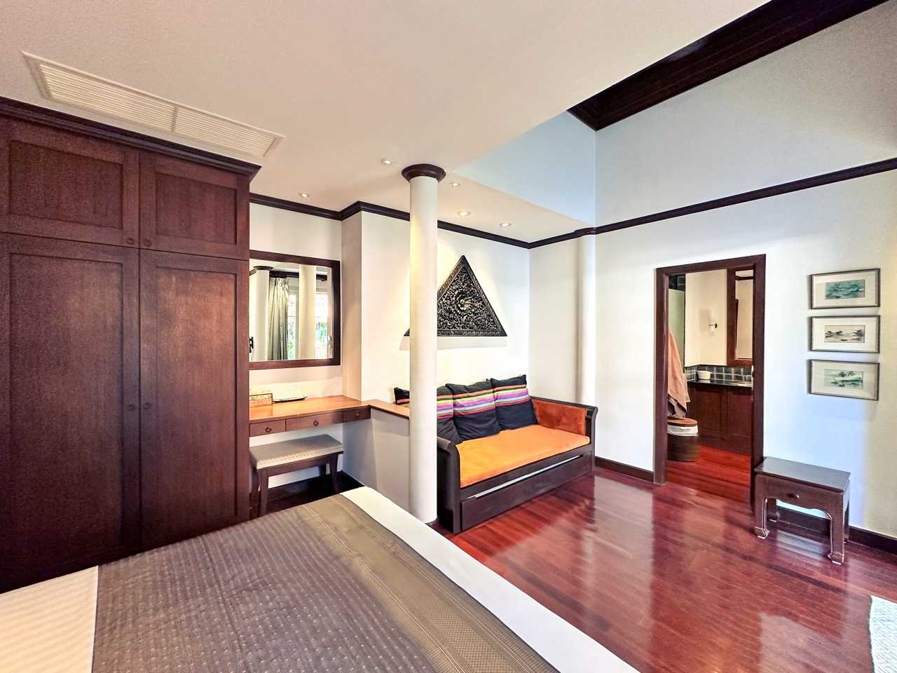 Property image - full photo 9