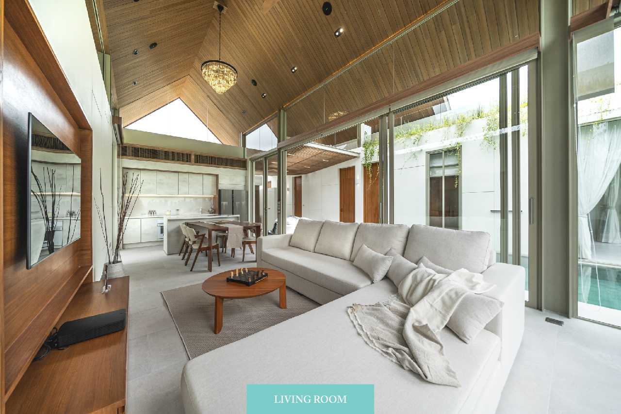 Property image - full photo 2