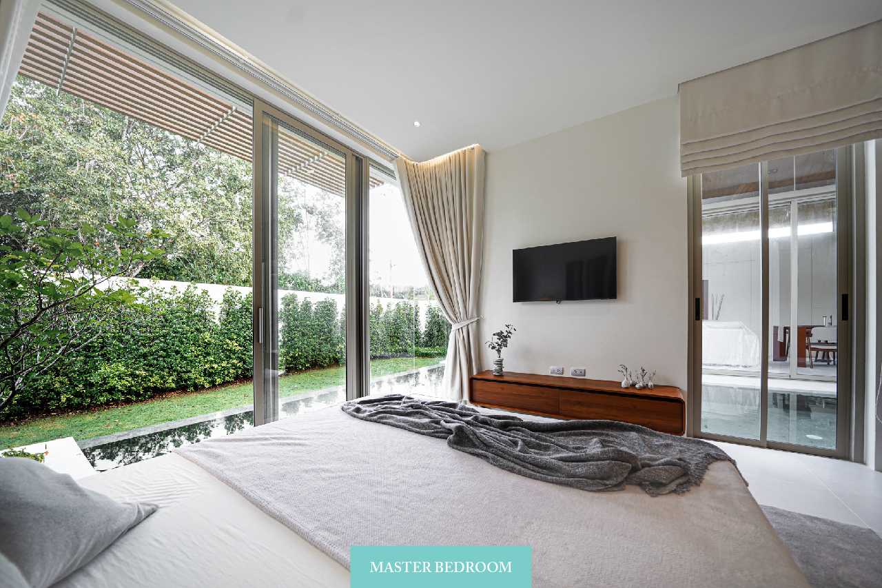 Property image - full photo 11