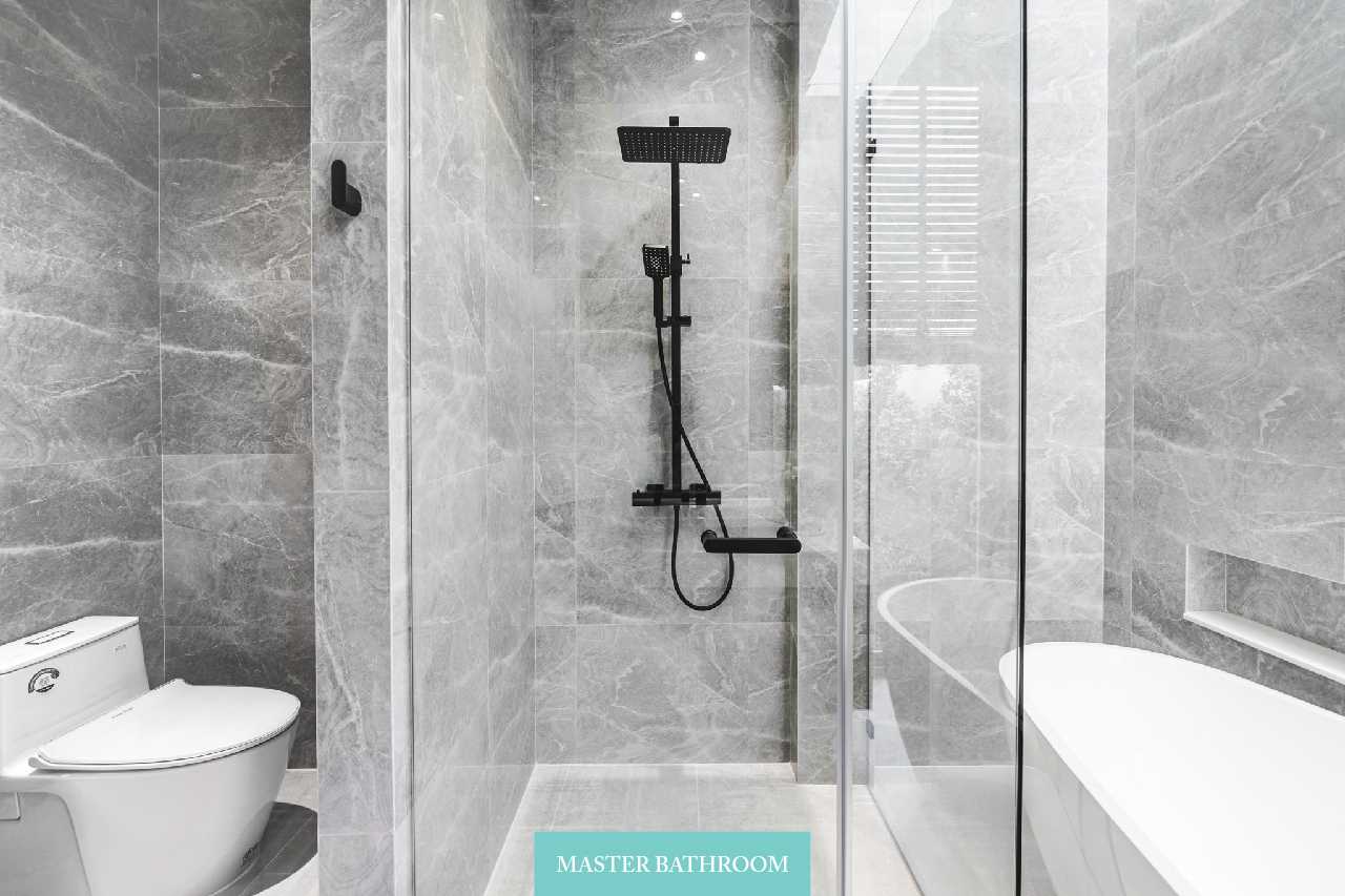 Property image - full photo 12