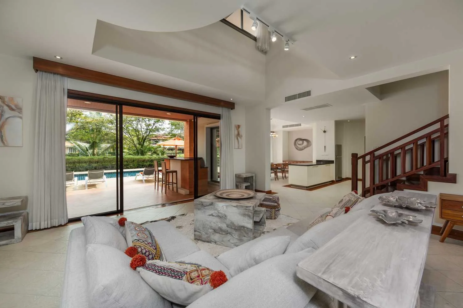Property image - full photo 14