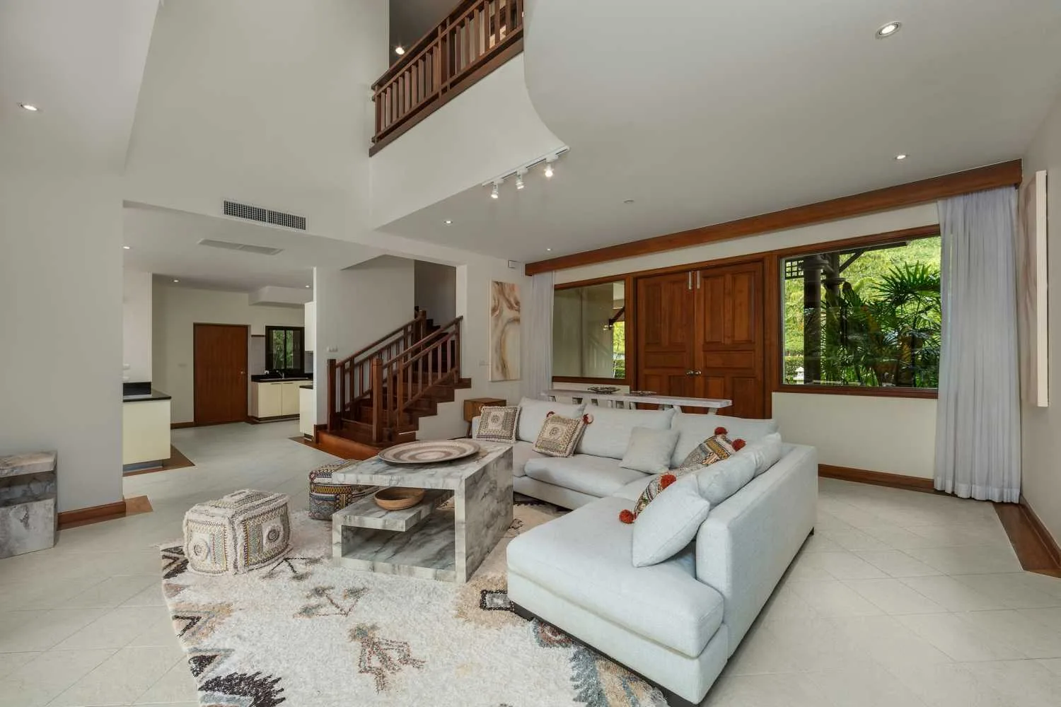 Property image - full photo 13