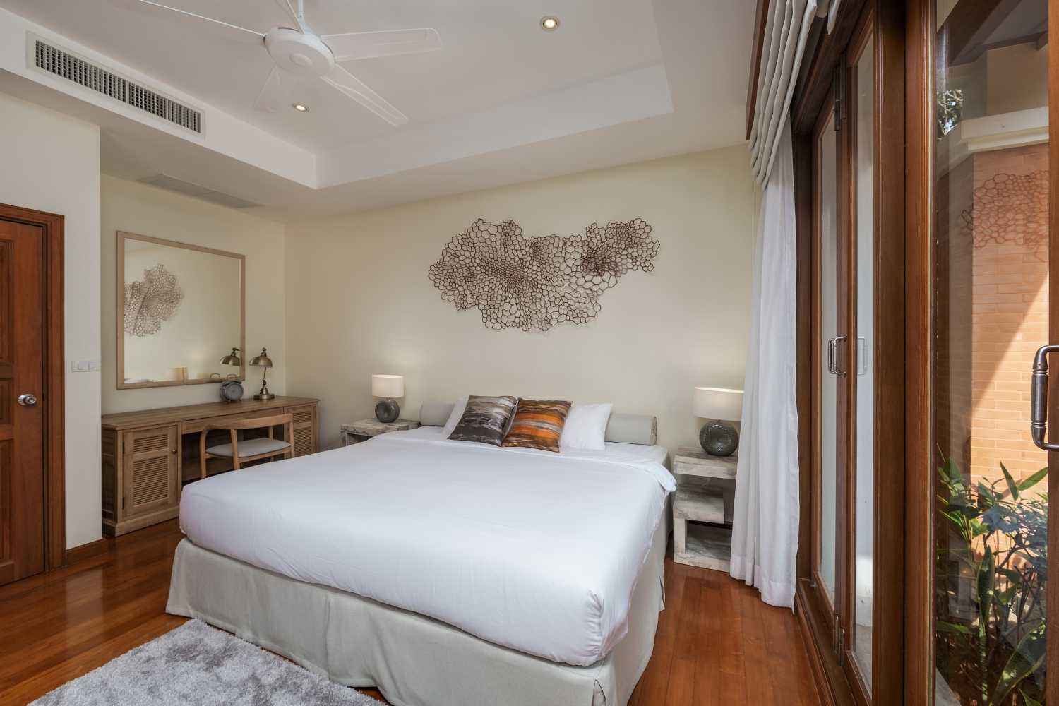 Property image - full photo 16