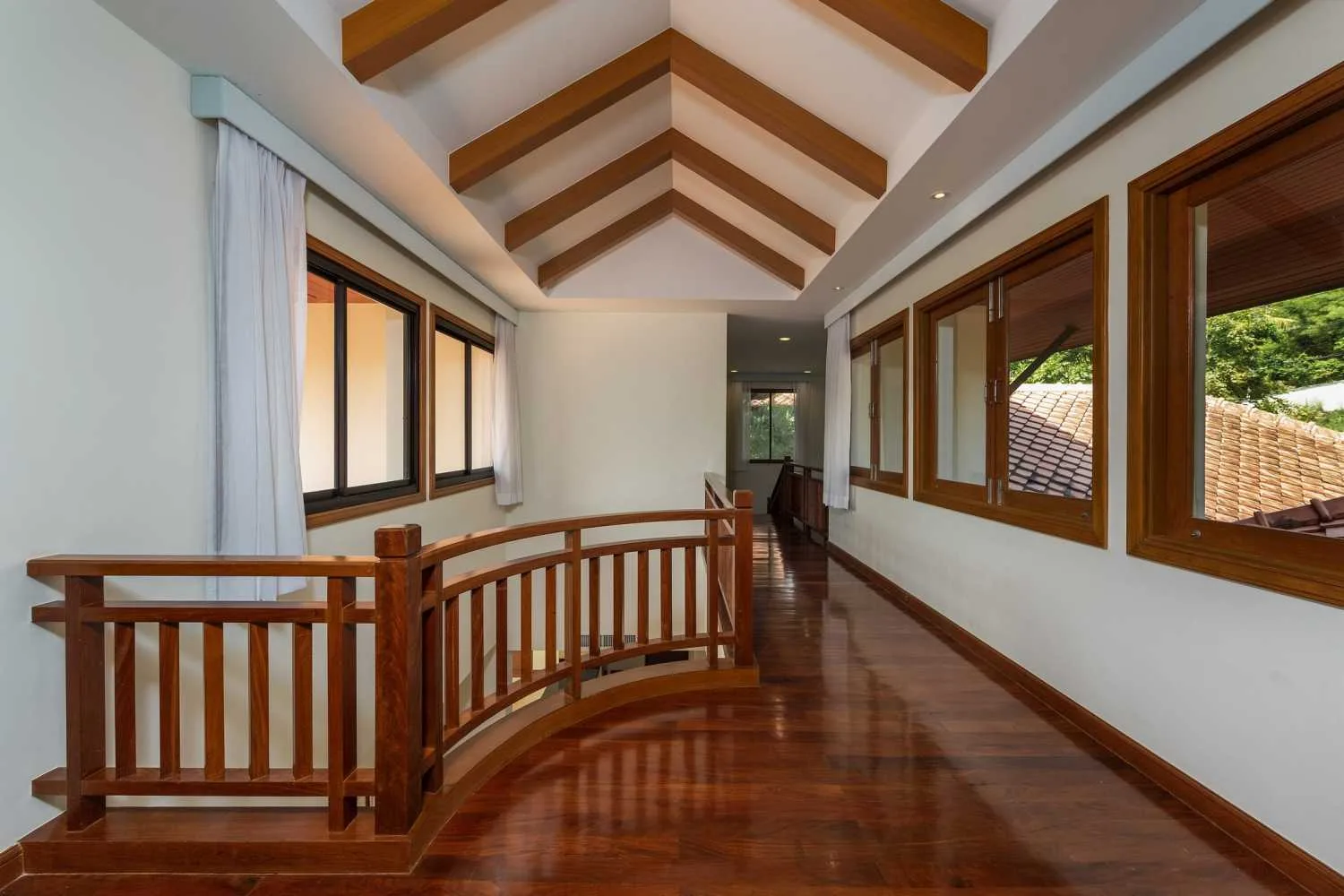 Property image - full photo 33