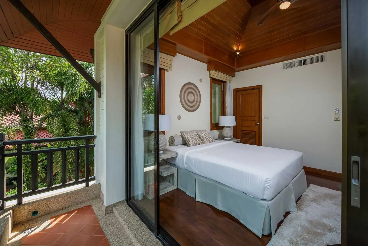 Property image - full photo 35