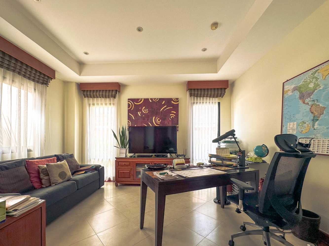 Property image - full photo 12