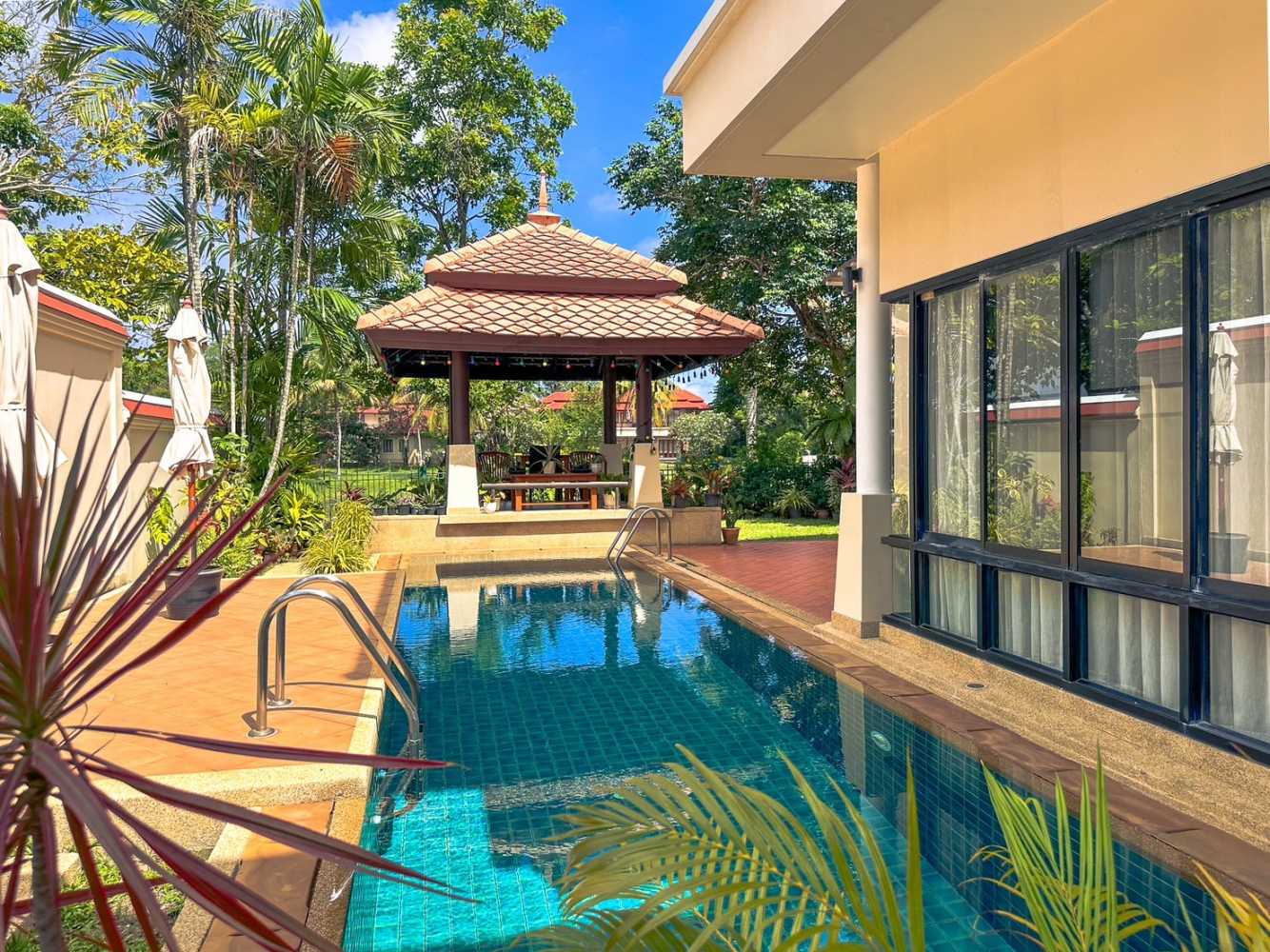 Property image - full photo 1