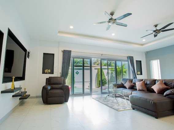 Property image - full photo 10