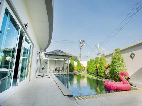 Property image - full photo 5