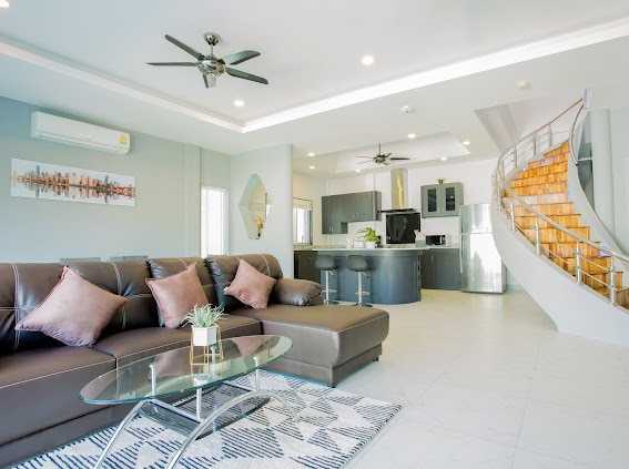 Property image - full photo 10