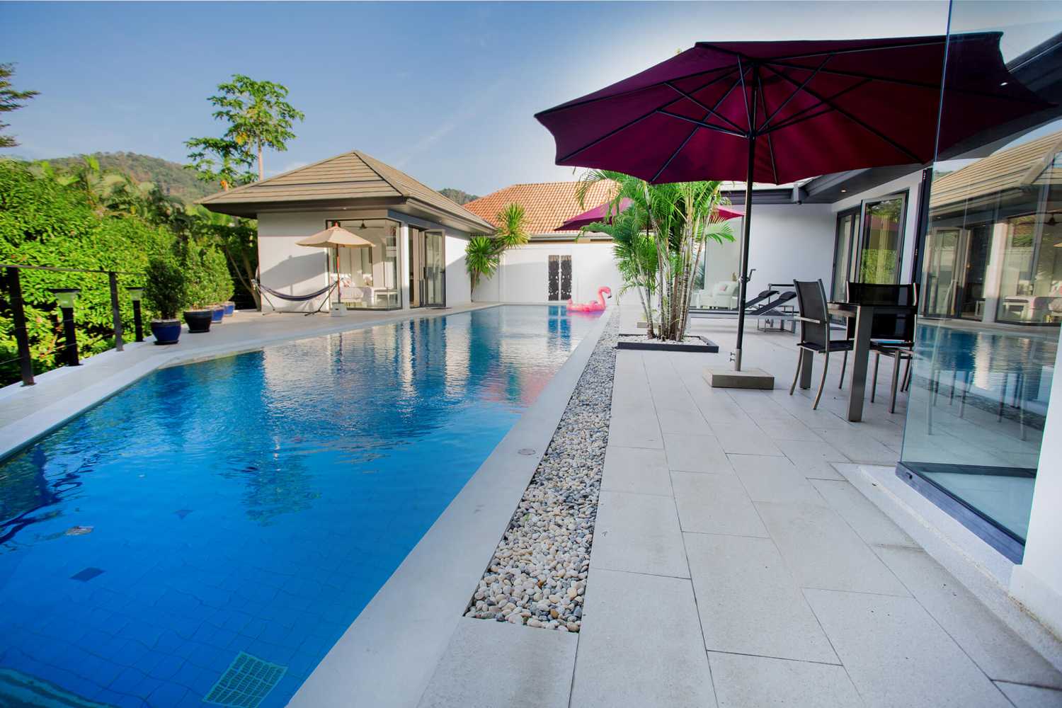 Property image - full photo 12