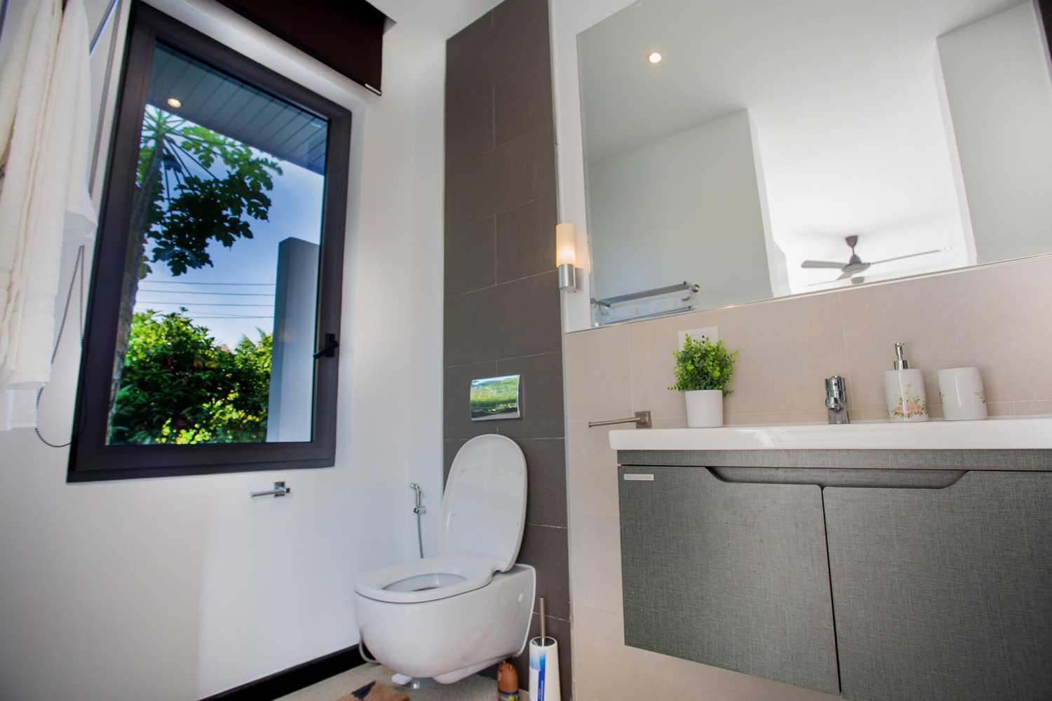 Property image - full photo 26