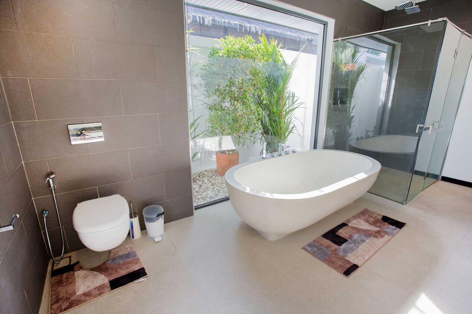 Property image - full photo 38