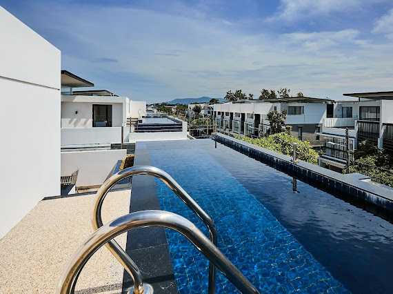 Property image - full photo 16
