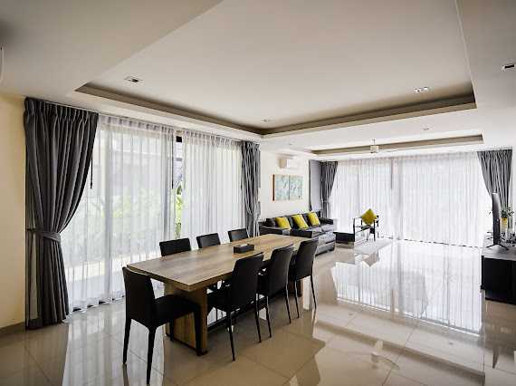 Property image - full photo 2