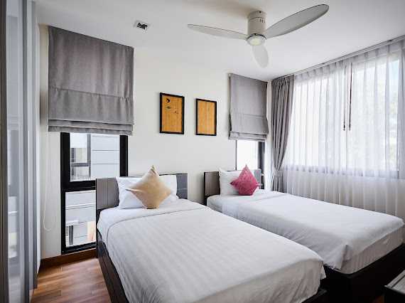 Property image - full photo 7